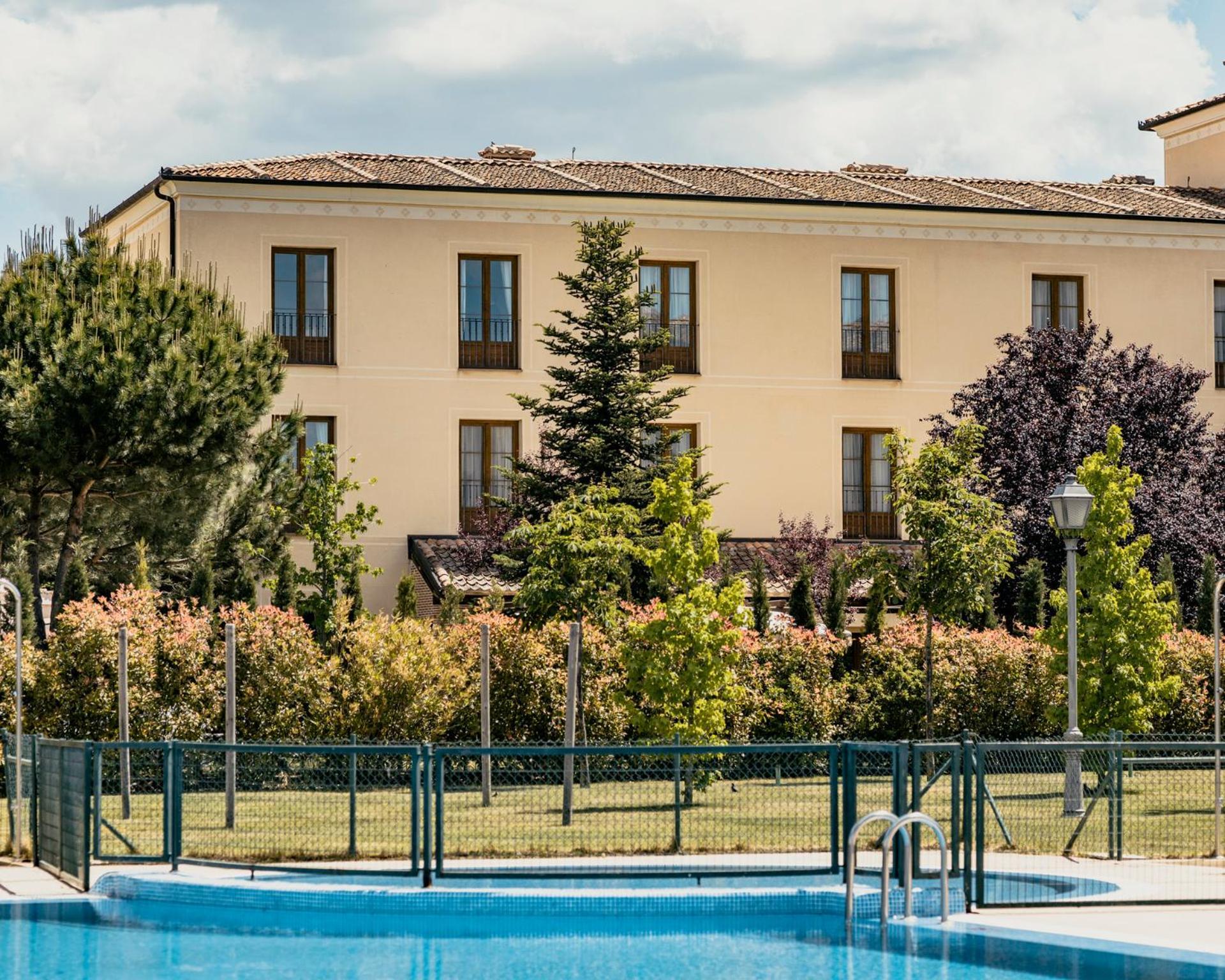 Hotel Cándido Segovia Exterior foto